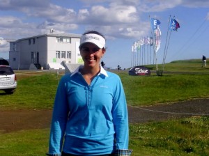 Eygló Myrra at the Icelandic Championship in Stroke Play 2012 the 5th tournament on the Eimskip series. In the background is the clubhouse of Golf Club Hella. Photo: Golf 1