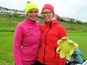 The sistere Heiða (left) and Karen (right) competed against each others in the Semi Finals. Photo: Golf 1