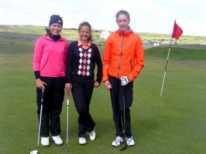 From left to right: Melkorka Knútsdóttir, GK (winner of the group girls 14 yrs and younger); Sunna Björk Karlsdóttir, GR and  Freydís Eiríksdóttir, GKG. Photo: Golf 1