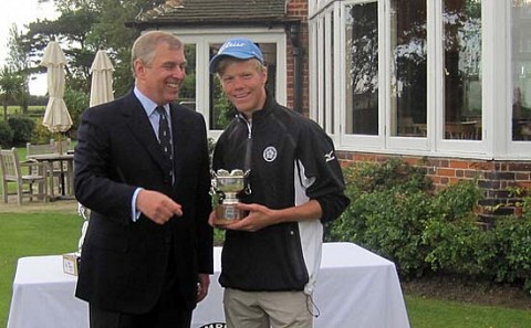 HRH Prince Andrew and the first Icealnder to win the Duke of York Young Trophy, Guðmundur Ágúst in 2010. Photo: DOY